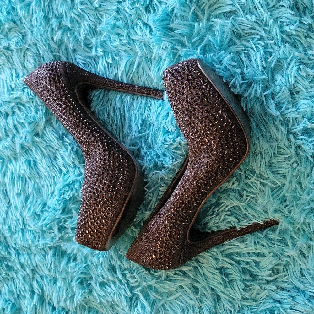 Cheri Black Bling Heels Size 6.5